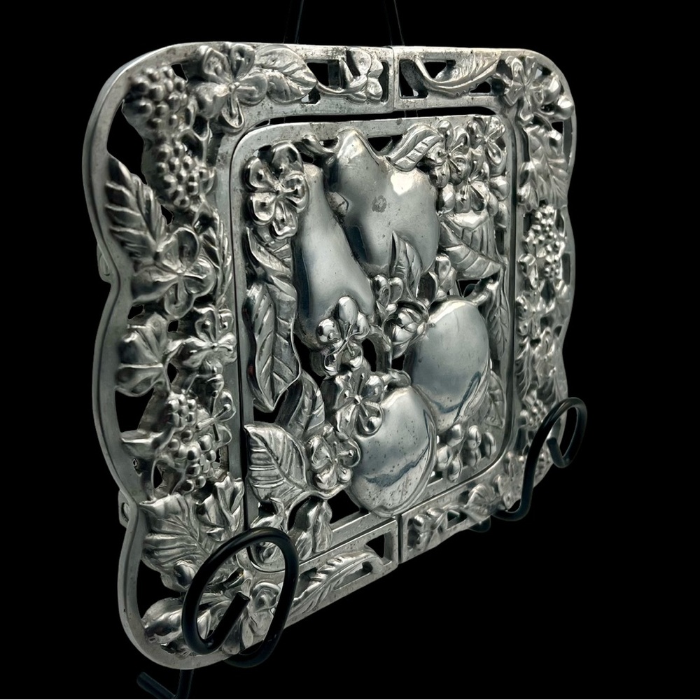 Lenox “Orchard in Bloom” Expandable Trivet Hotplate Aluminum